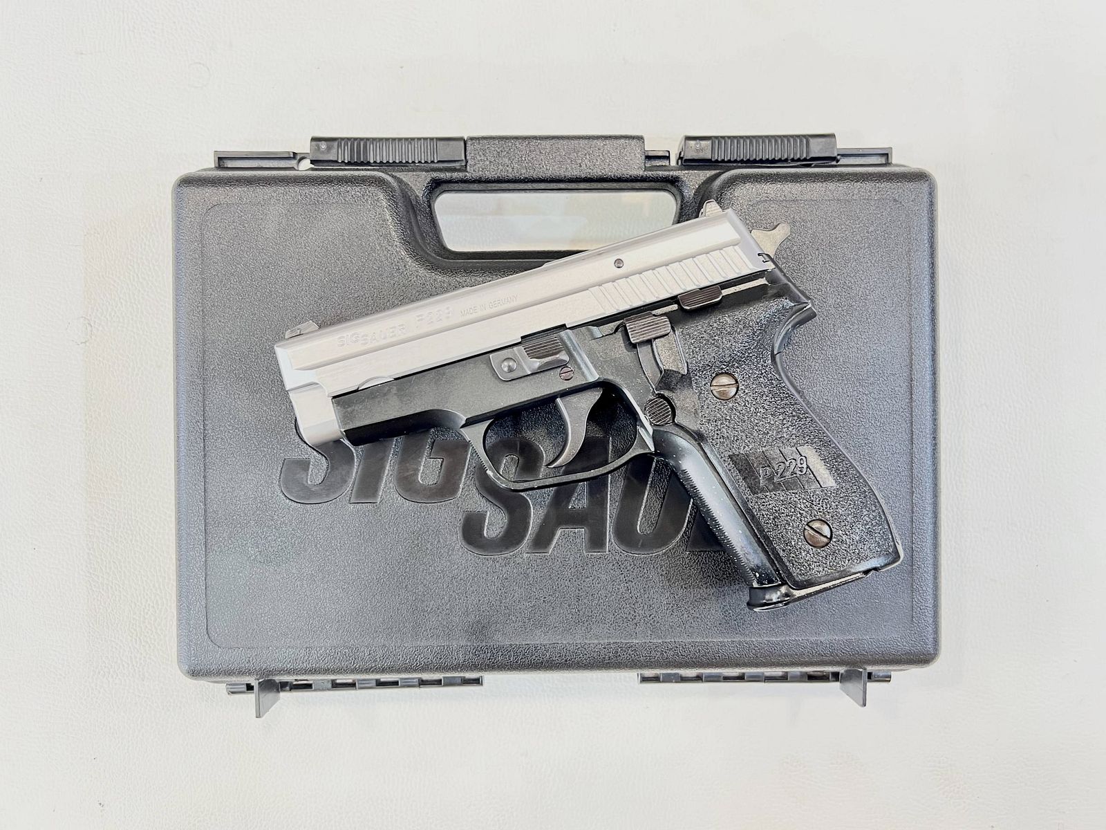 SIG SAUER P229 – 40 S&W, Bild 1 von 4