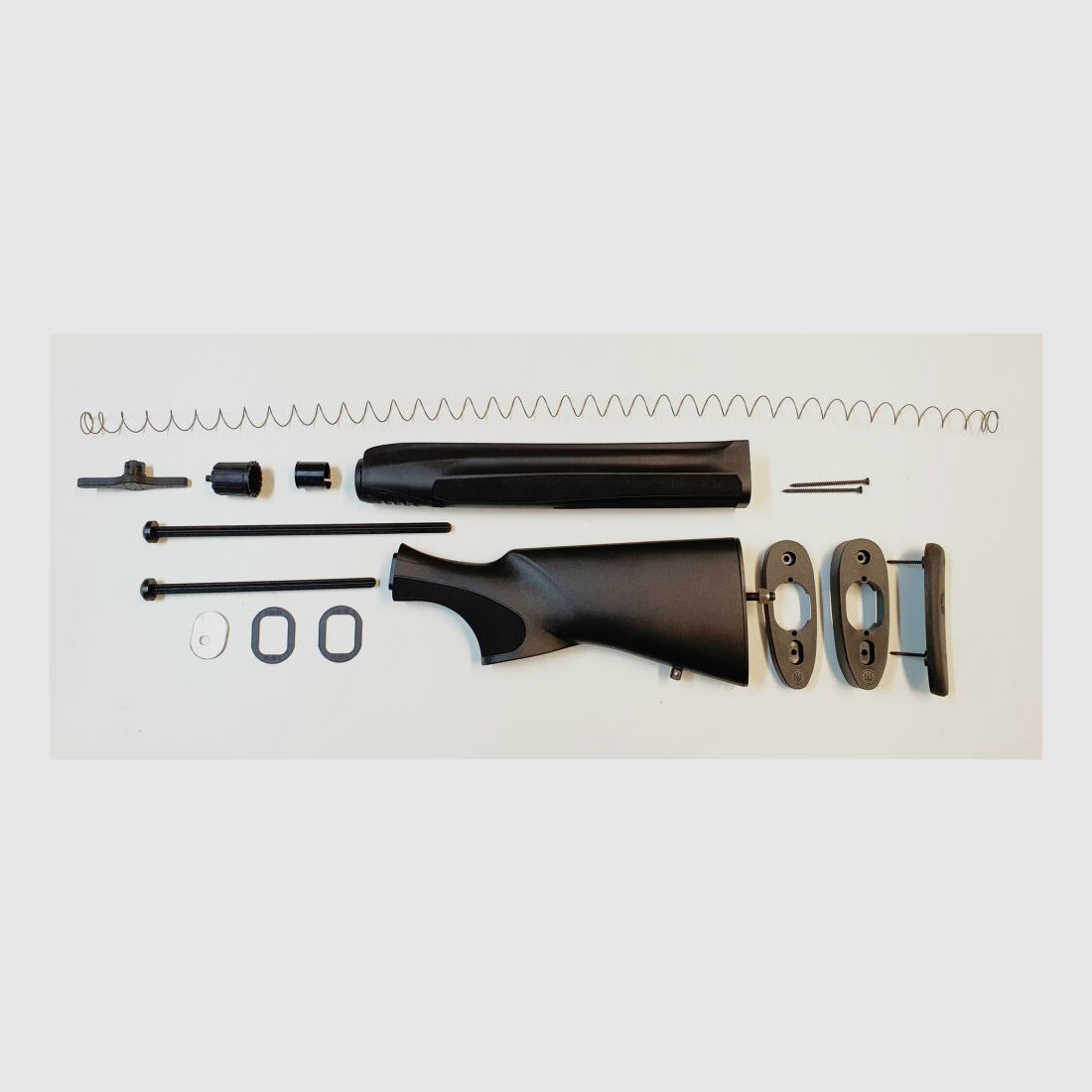 Beretta 1301 Selbstladeflinte, Vorderschaft , Hinterschaft, Verlängerung, Magazinfeder