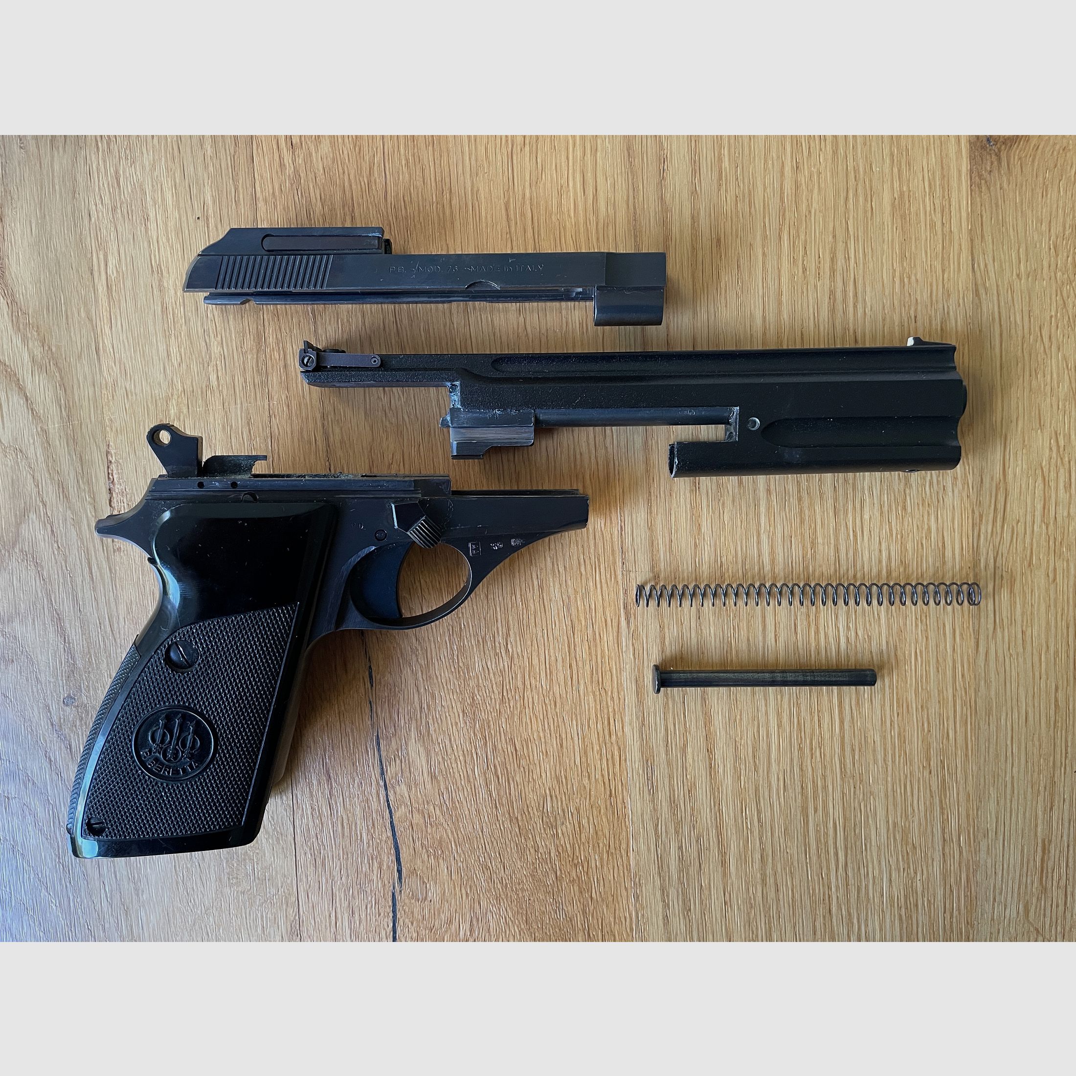 Beretta Mod. 76 small caliber