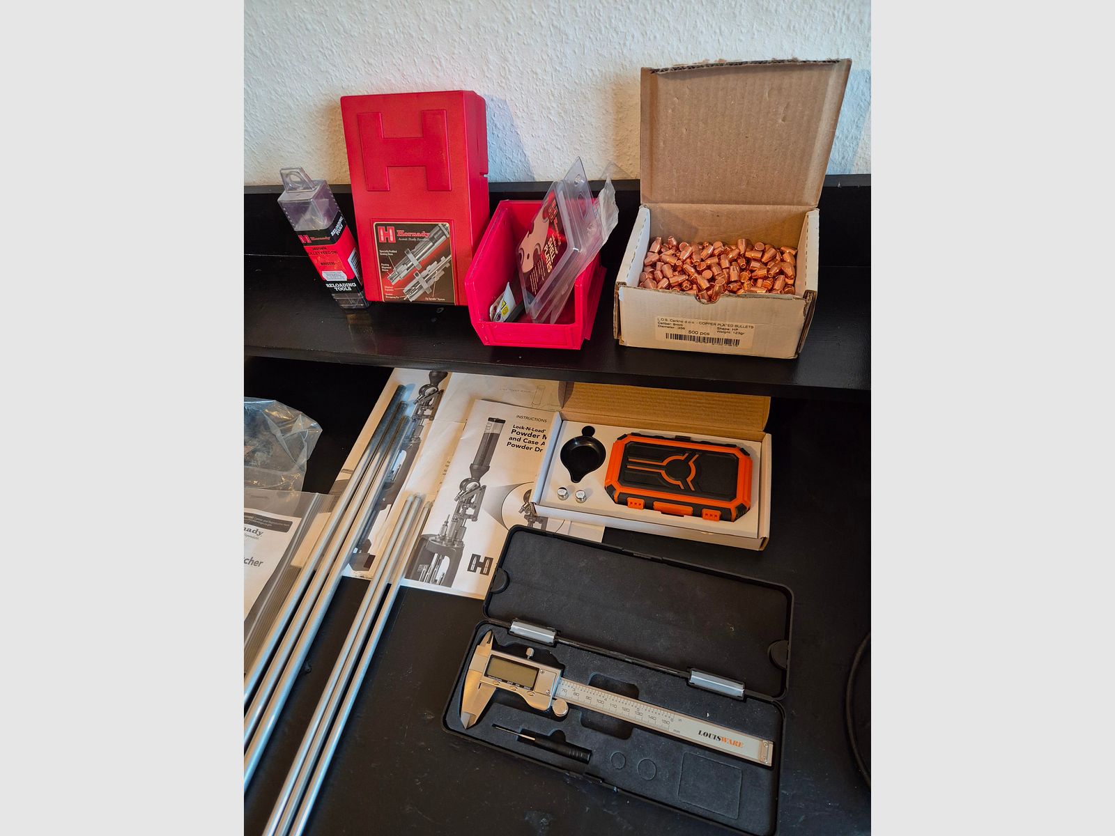 Hornady 5-Station Wiederladepresse Komplettset + massiver Tisch & Zubehör