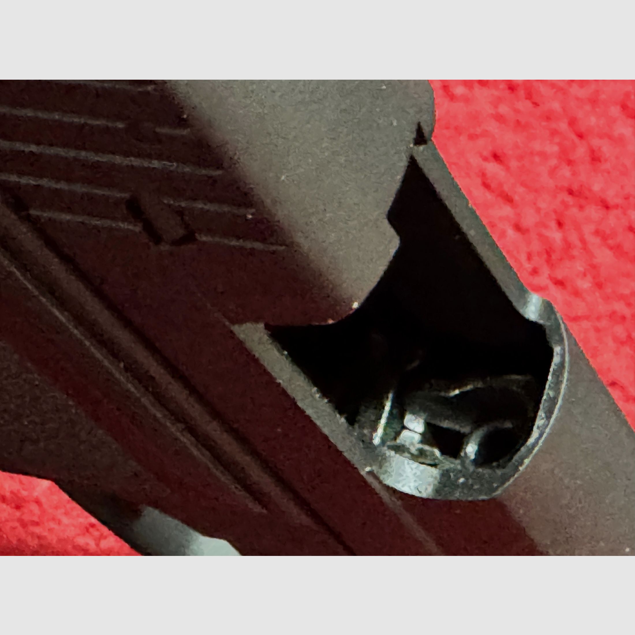 KJ Works KP-01 SIG P226 Vollmetall Gas Blow Back Airsoft GBB 6mm + Tasche-Holster - 3 Magazine 