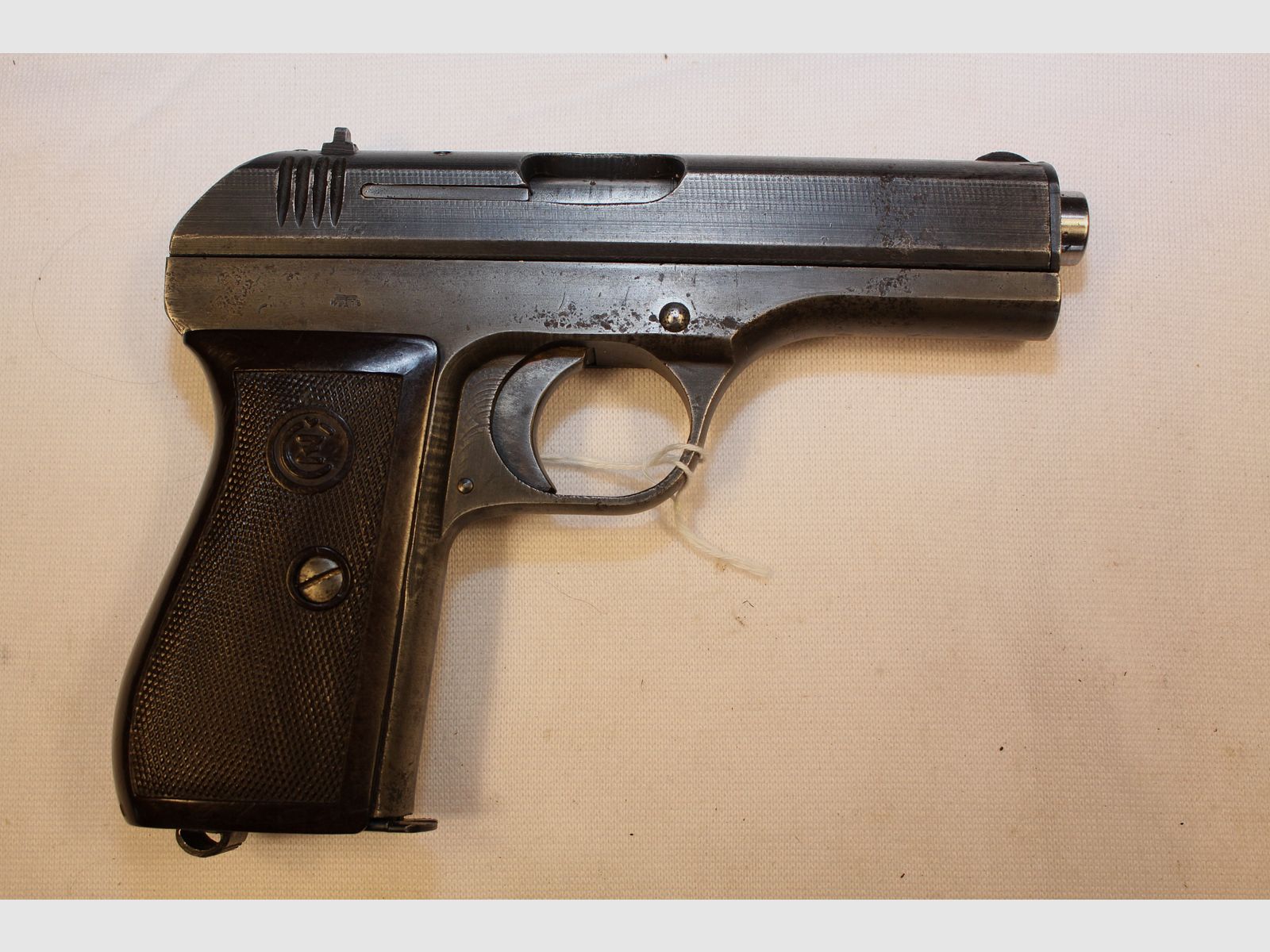 Arma de colección CZ Model 27.