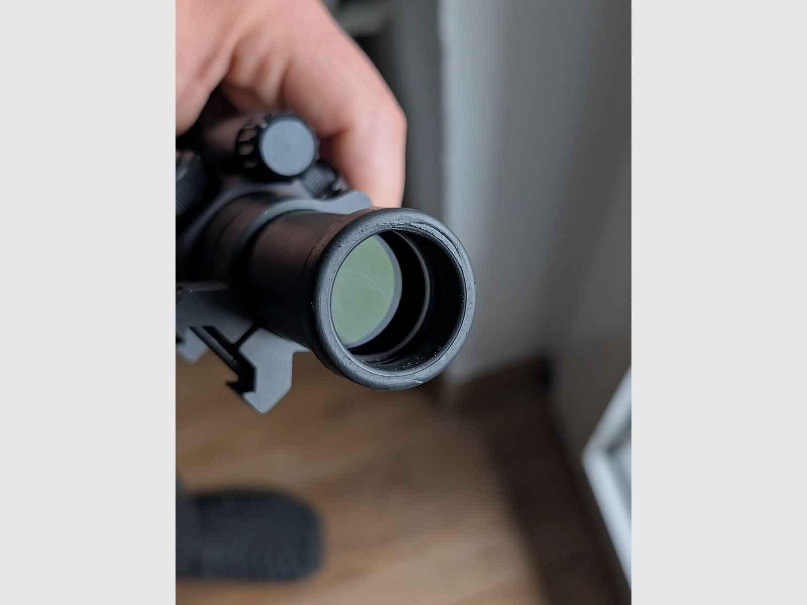 Aimpoint 7000L 4 MOA