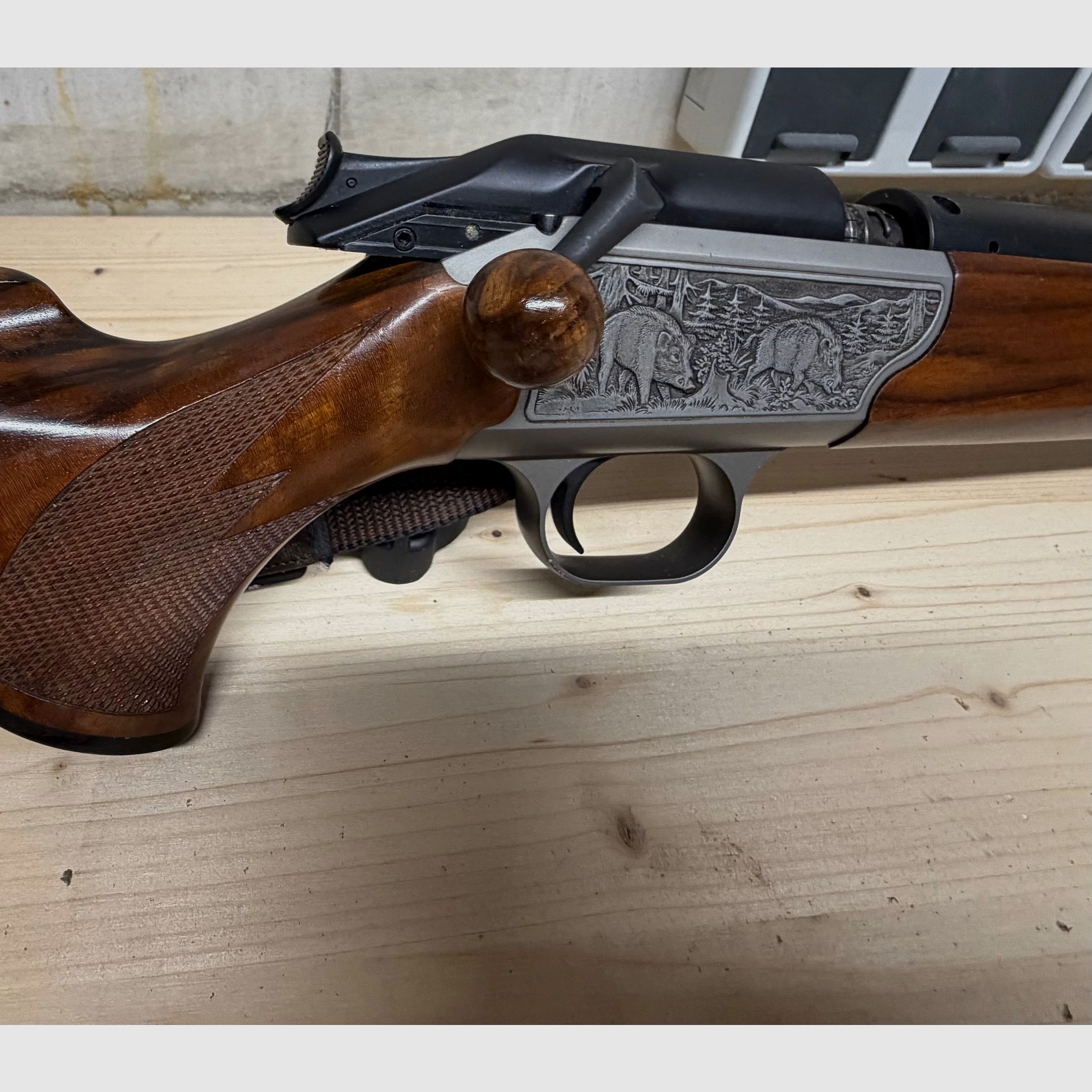 Blaser R93 im Kaliber .300Win Mag mit Kickstop und  Luxusschaft