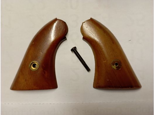 Griffschalen für Vorderlader-Revolver (1858 Remington ? )