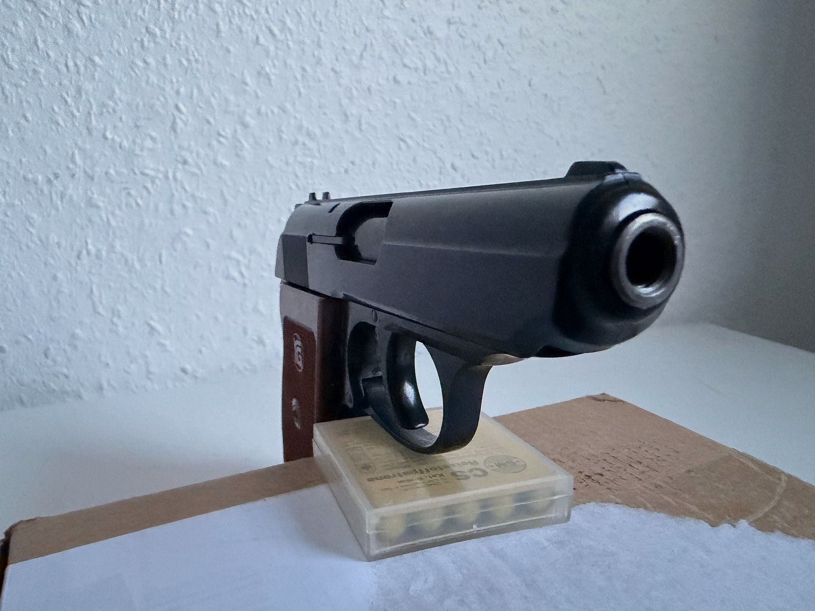 Röhm RG 800 8 mm K. blank firing gas pistol OVP