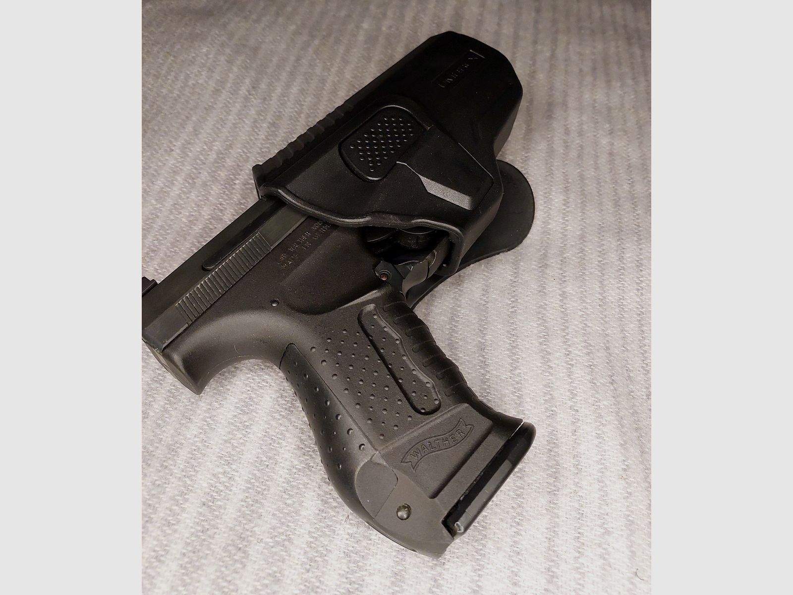 Walther P99 Schreckschuss Pistole 9mm P.A.K. (PTB 637) mit Tactical Holster - P 99