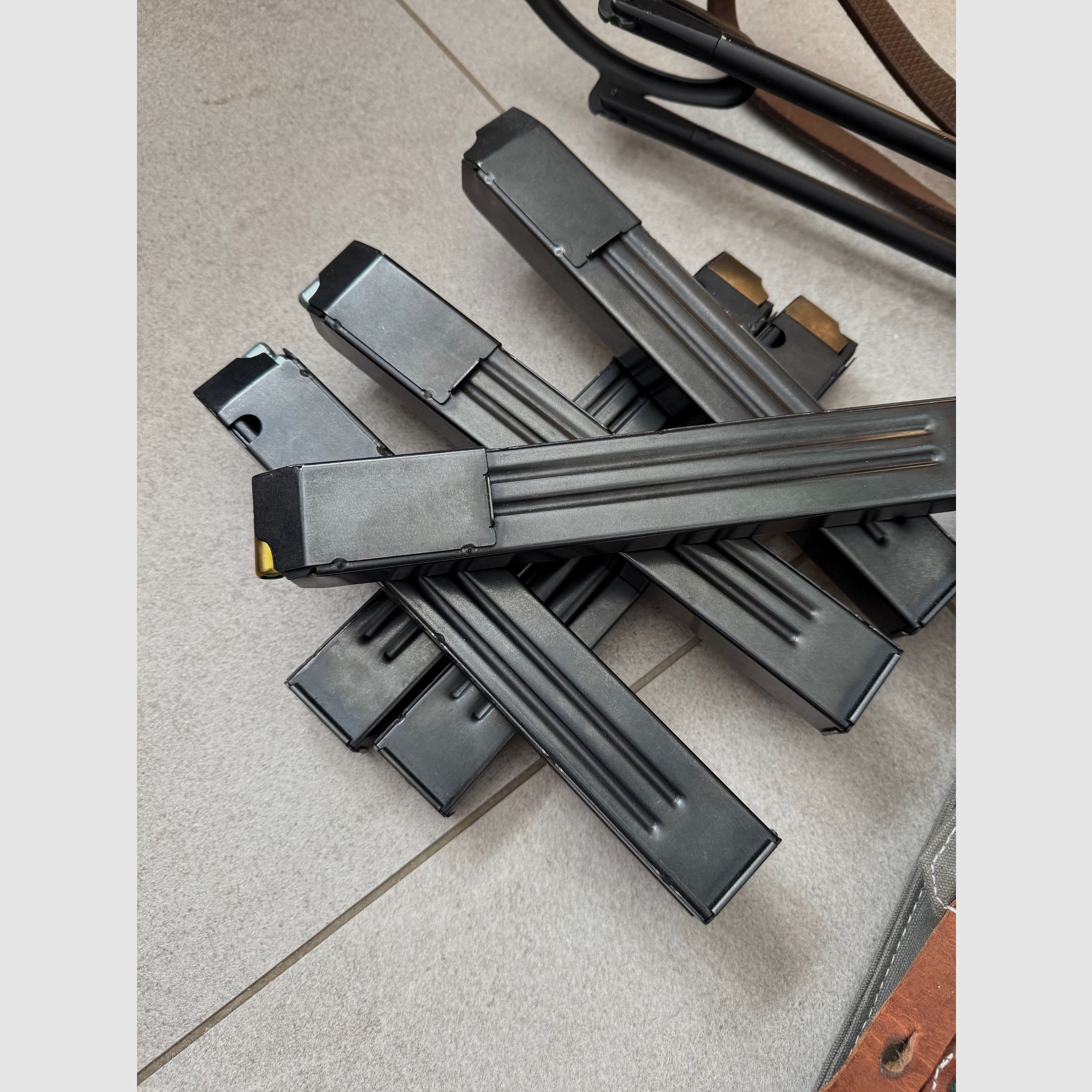 MP40 PTB+ 7 Magazine /Tasche Ladehilfe