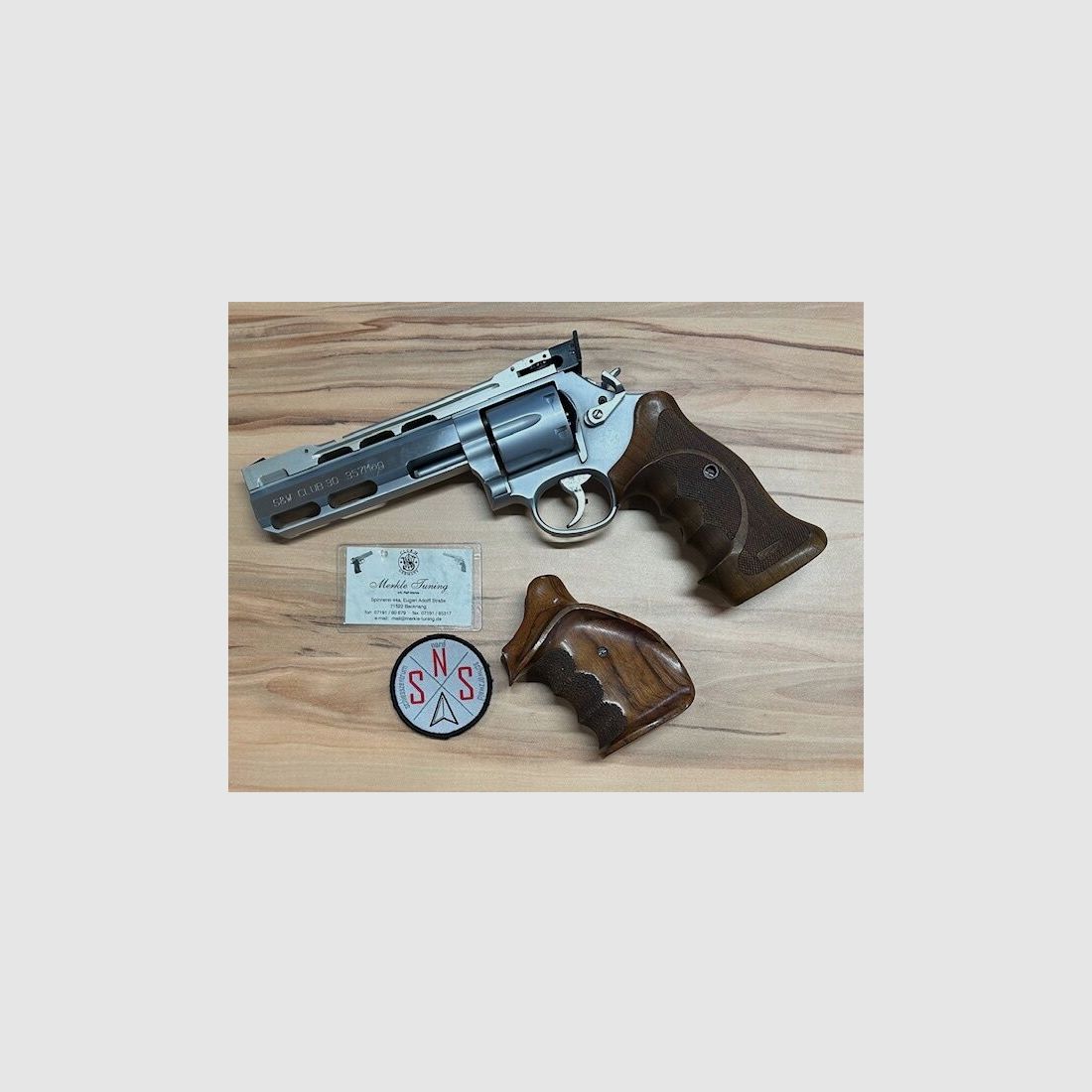 Smith & Wesson Club 30 Competition