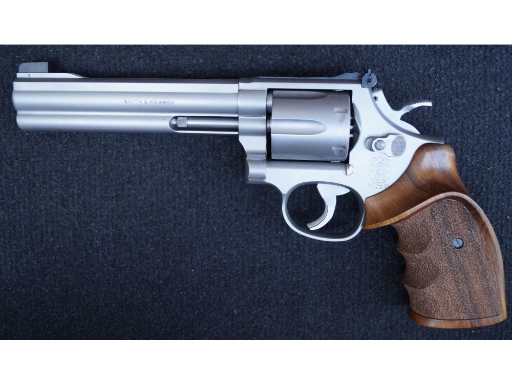 Smith & Wesson	 686 - 4  Target Champion