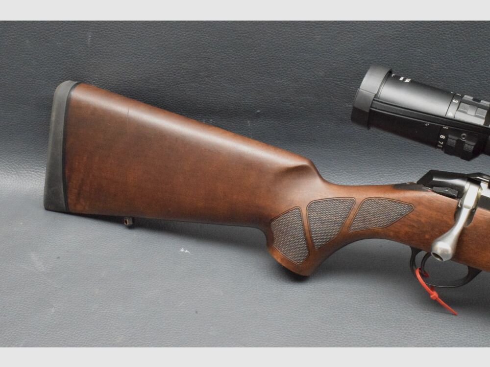 Tikka T3x Komplettset mit Zielfernrohr und Schalldämpfer ideal für Jungjäger