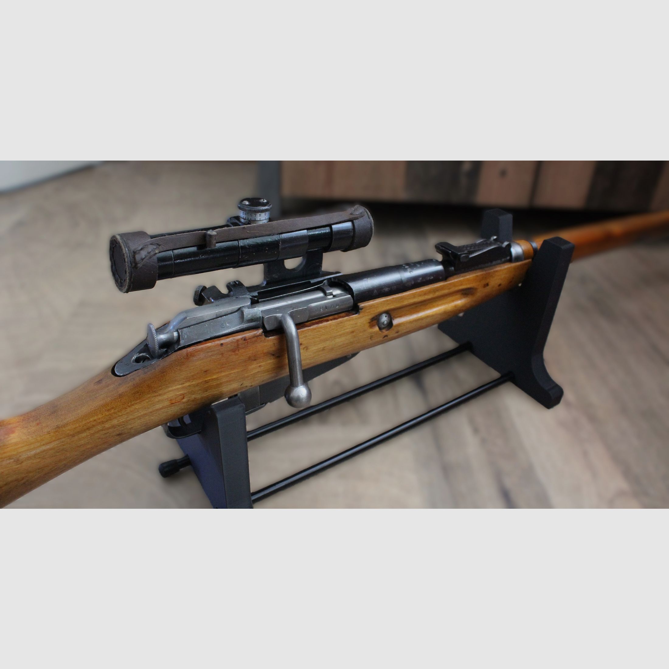 Mosin Nagant sniper rifle with scope. NUMBER MATCHING !!!