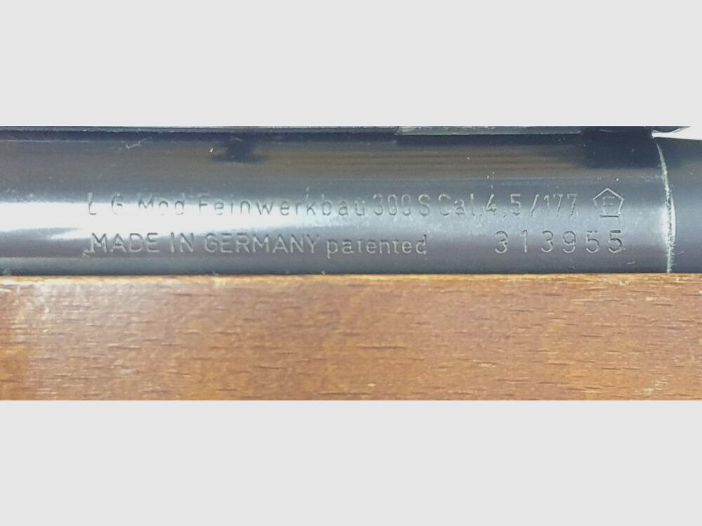 Feinwerkbau Luftgewehr Mod. 300S, Kaliber 4,5 für rechts Schützen ; F im Fünfeck