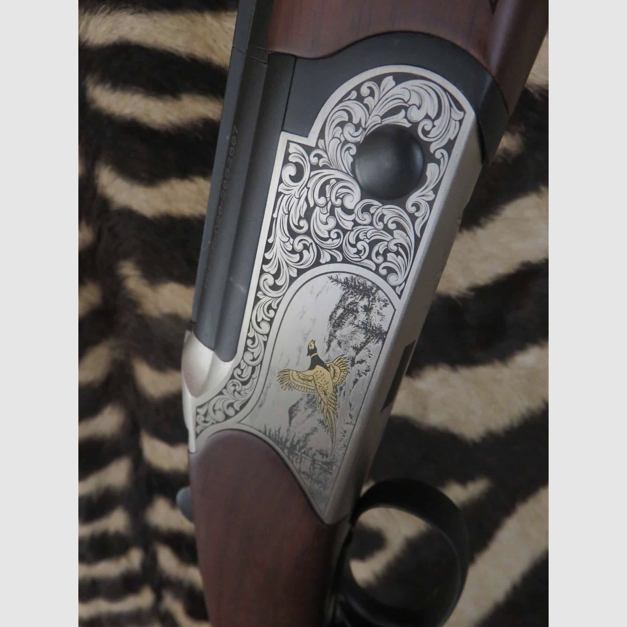 HUGLU Eagle Gravé Flinte Kal.410 Läufe 71 cm 1/4 1/2 – Waffenkoffer, Bild 5 von 12