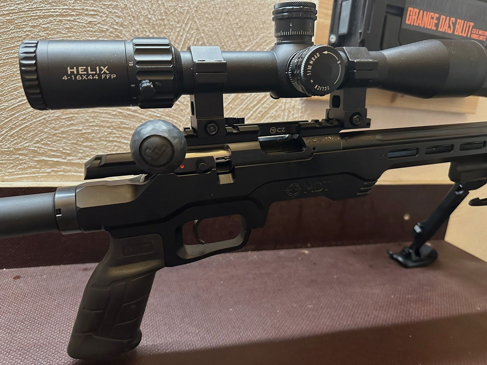 *Reserviert* - CZ 457 MDT Chassis .22 lr – Komplettpaket inkl. Element Optics & Fortmeier – Wie neu!