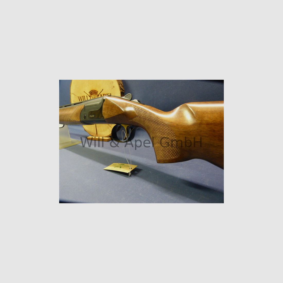 Akkar Churchill Lady Black