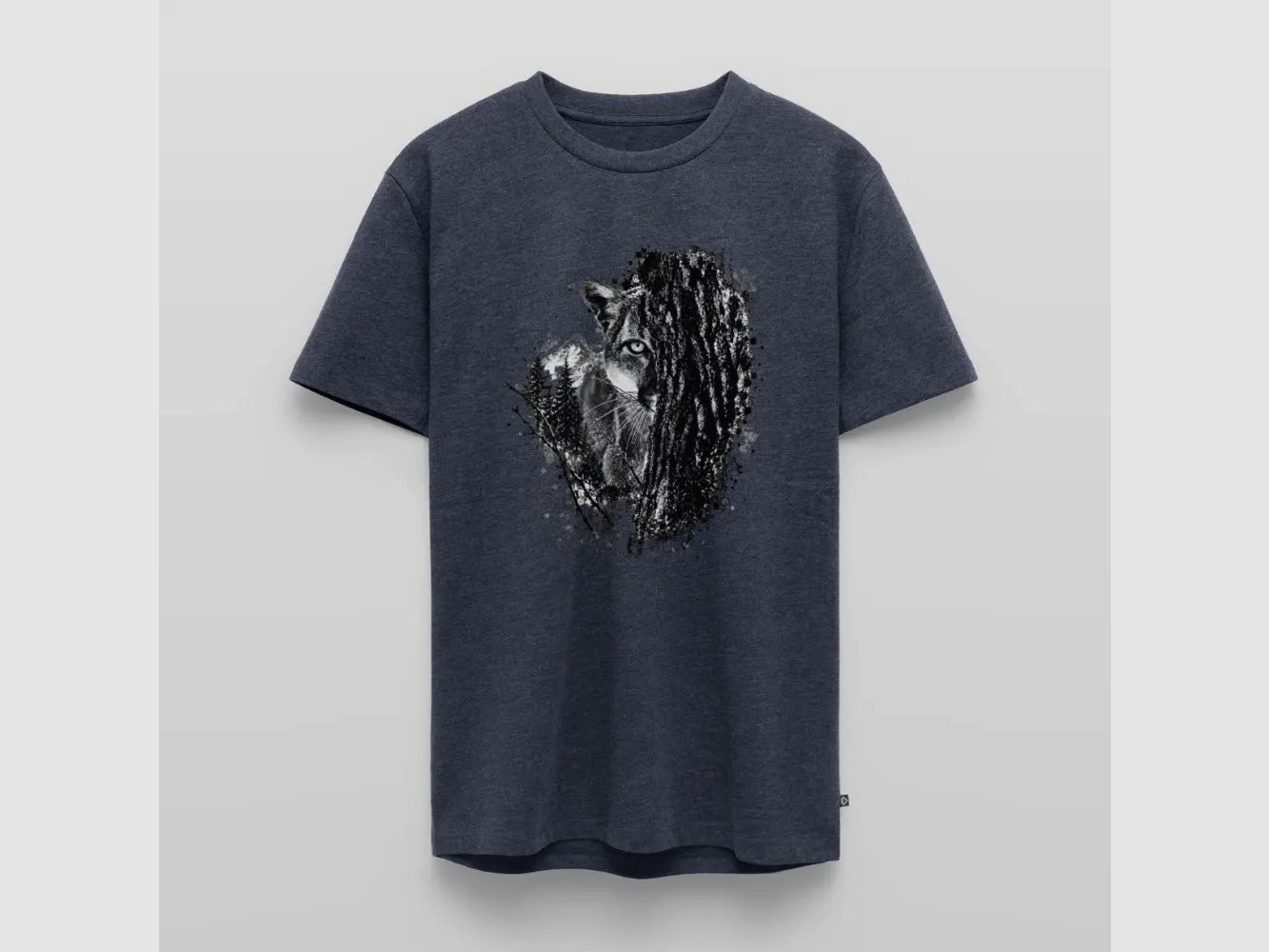 PUMA Men´s Premium T-Shirt „Lauernder Puma"