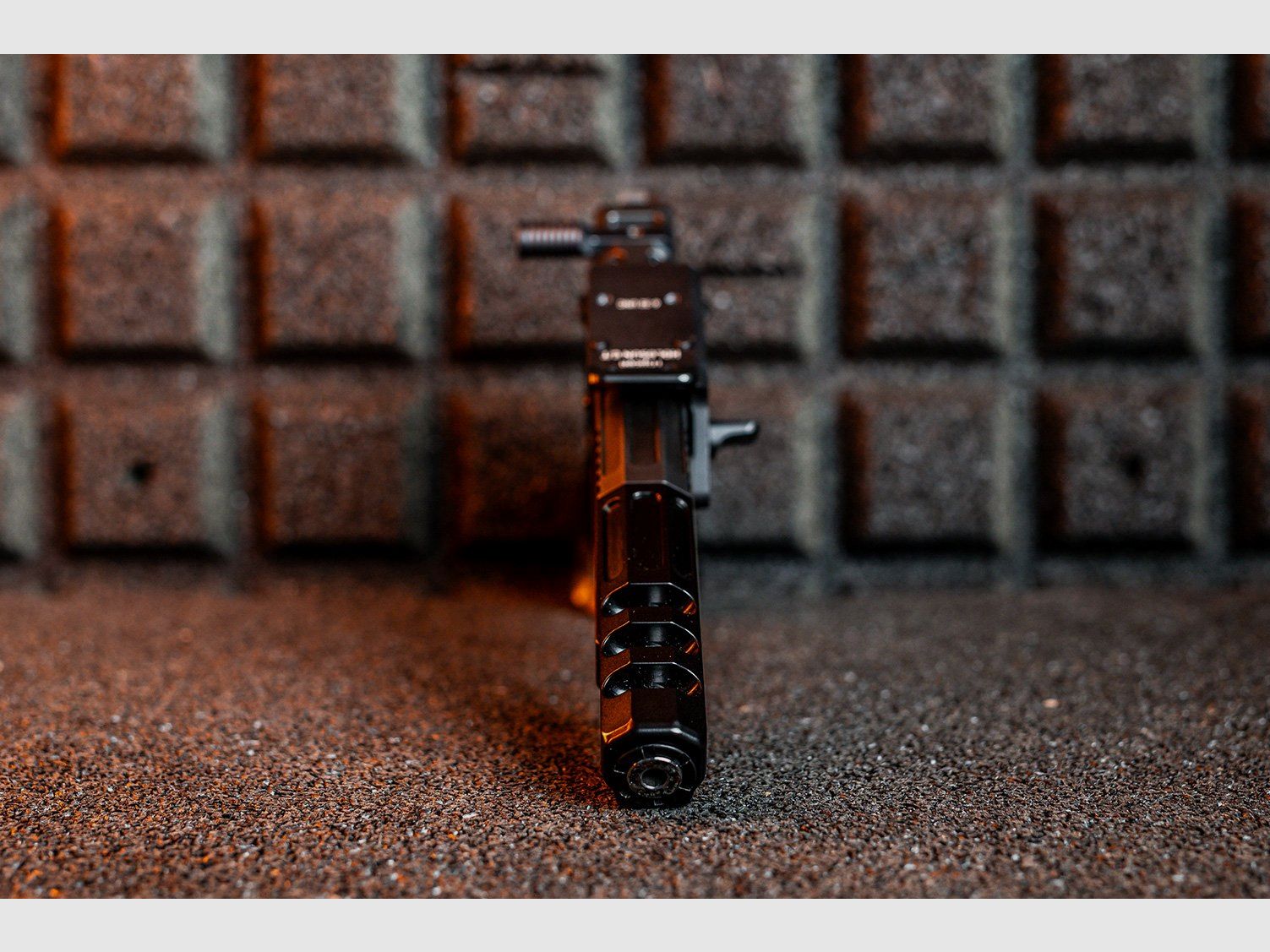 KMR S-02 .22 LR OPEN OR, SA, 10R, Bronze-Noir, canon de 6,7", image 5 sur 9