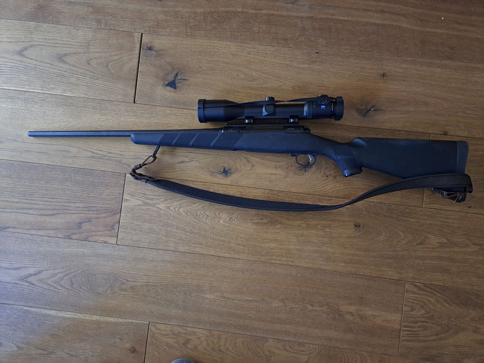 Savage Trophy Hunter .30-06 mit Zeiss Conquest DL 3-12x50 M – Komplettset in Top-Zustand ideal auch für Einsteiger