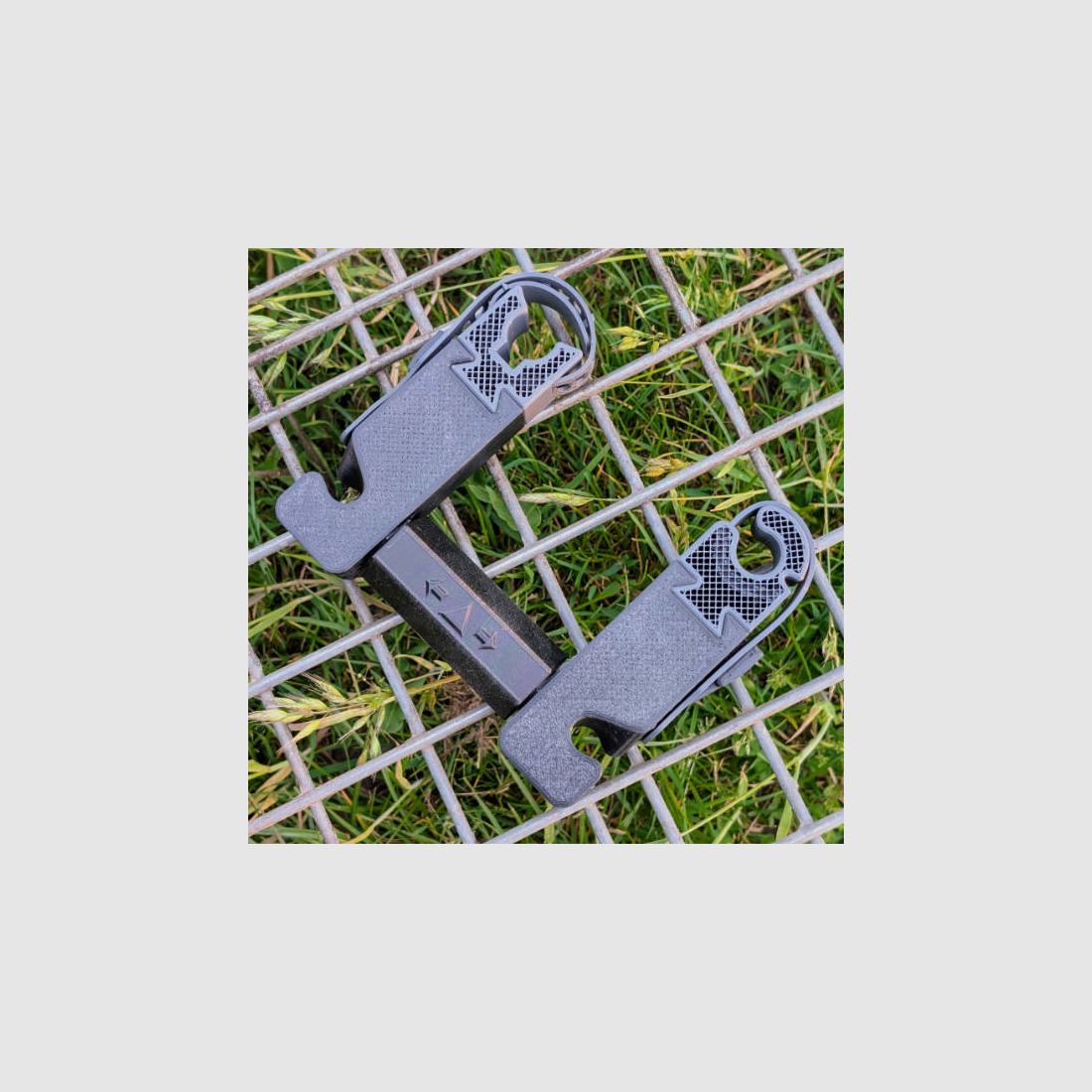 Gewehrhalter-System "Krabbe Pro" für Kopfstützen im Auto - Original Jagawams