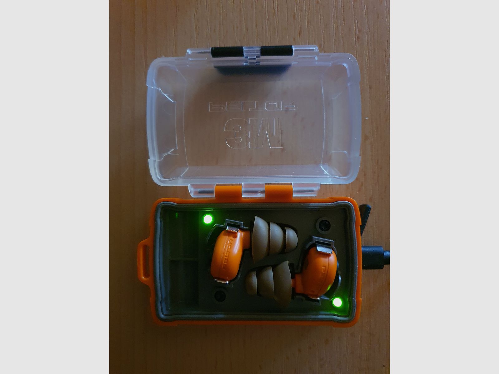 3M PELTOR EEP-100 EU Elektroniczne zatyczki do uszu pomarańczowe