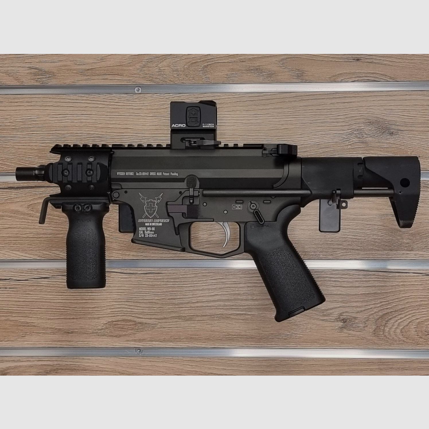 SL Gewehr Wyssen Defence WD9K, 9×19, Reflexvisier Aimpoint Pro
