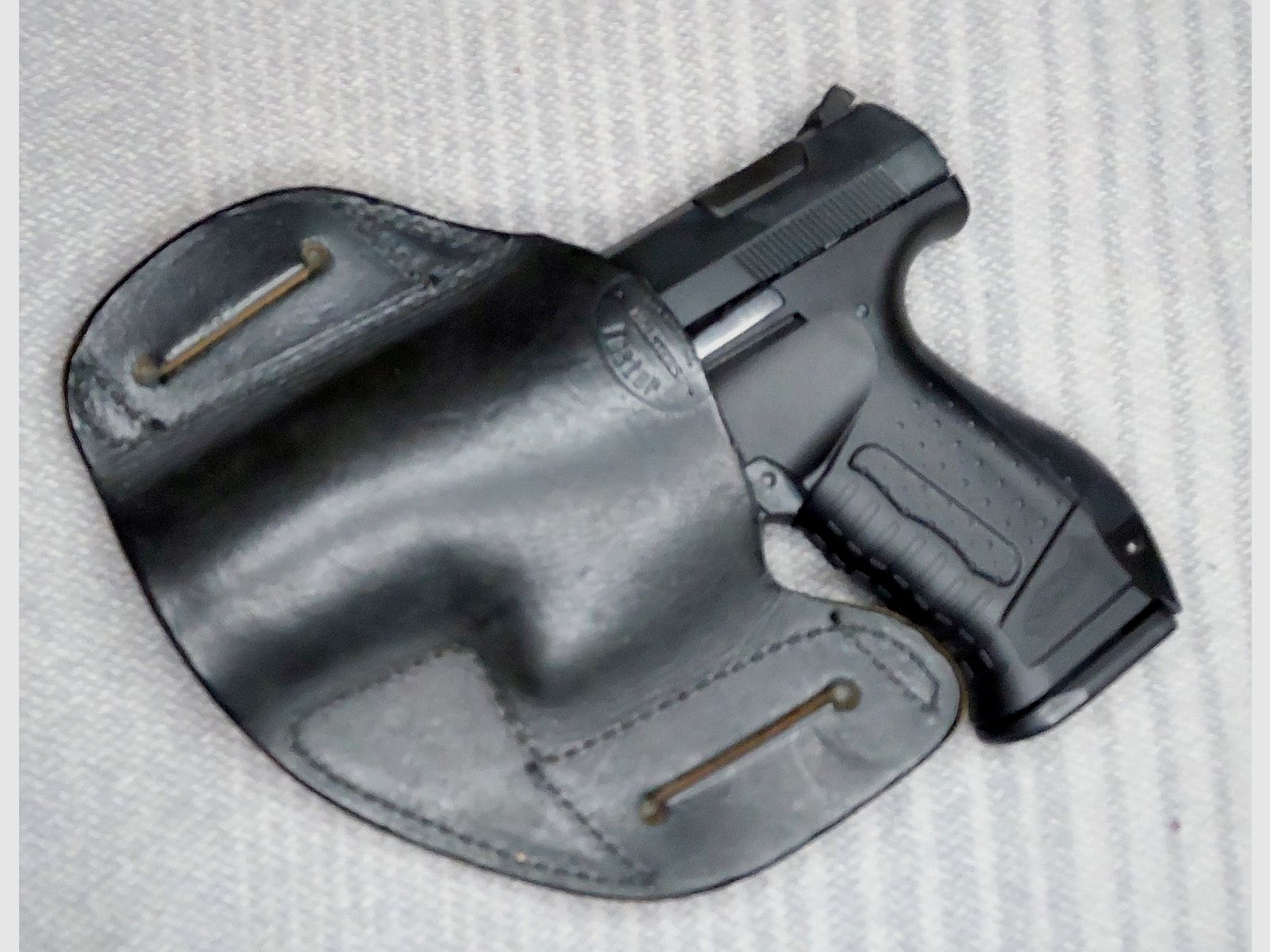 Walther P99 Schreckschuss Pistole 9mm P.A.K. (PTB 762) P 99 mit Foster Lederholster