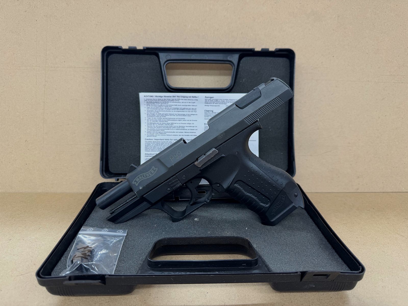 Walther P99 Schreckschuss 9mm P.A.K. – Frühserie PTB-762 mit originalem Entspanndrücker