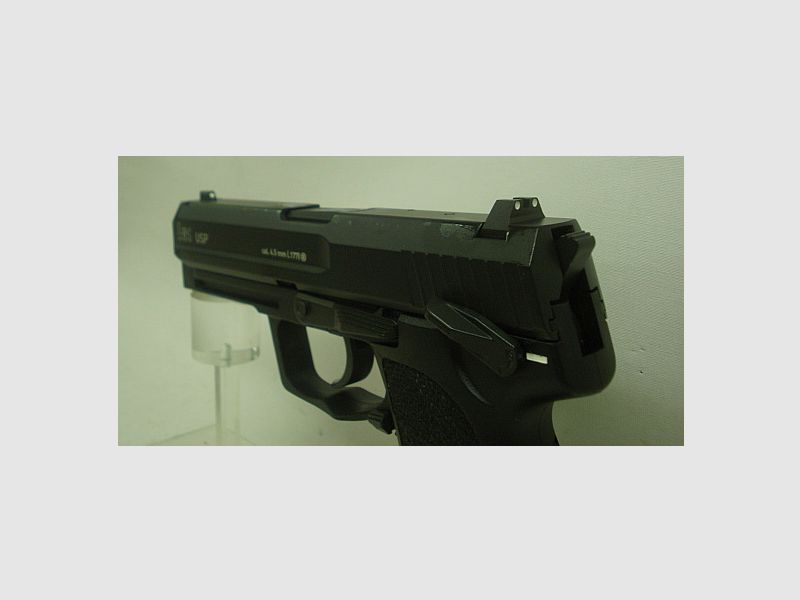 USP Kal.4,50 mm Stahl-BB - 18Schuss, 2,0 J, Blowback