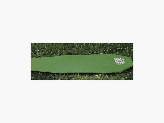 Self-inflating sleeping mattress