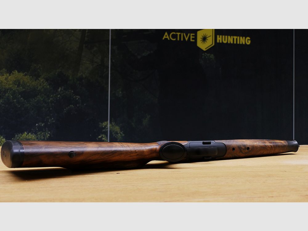 Blaser R8 Schäftung / Holzklasse 7 / Bayrische Doppelfalzbacke / mattes Finish