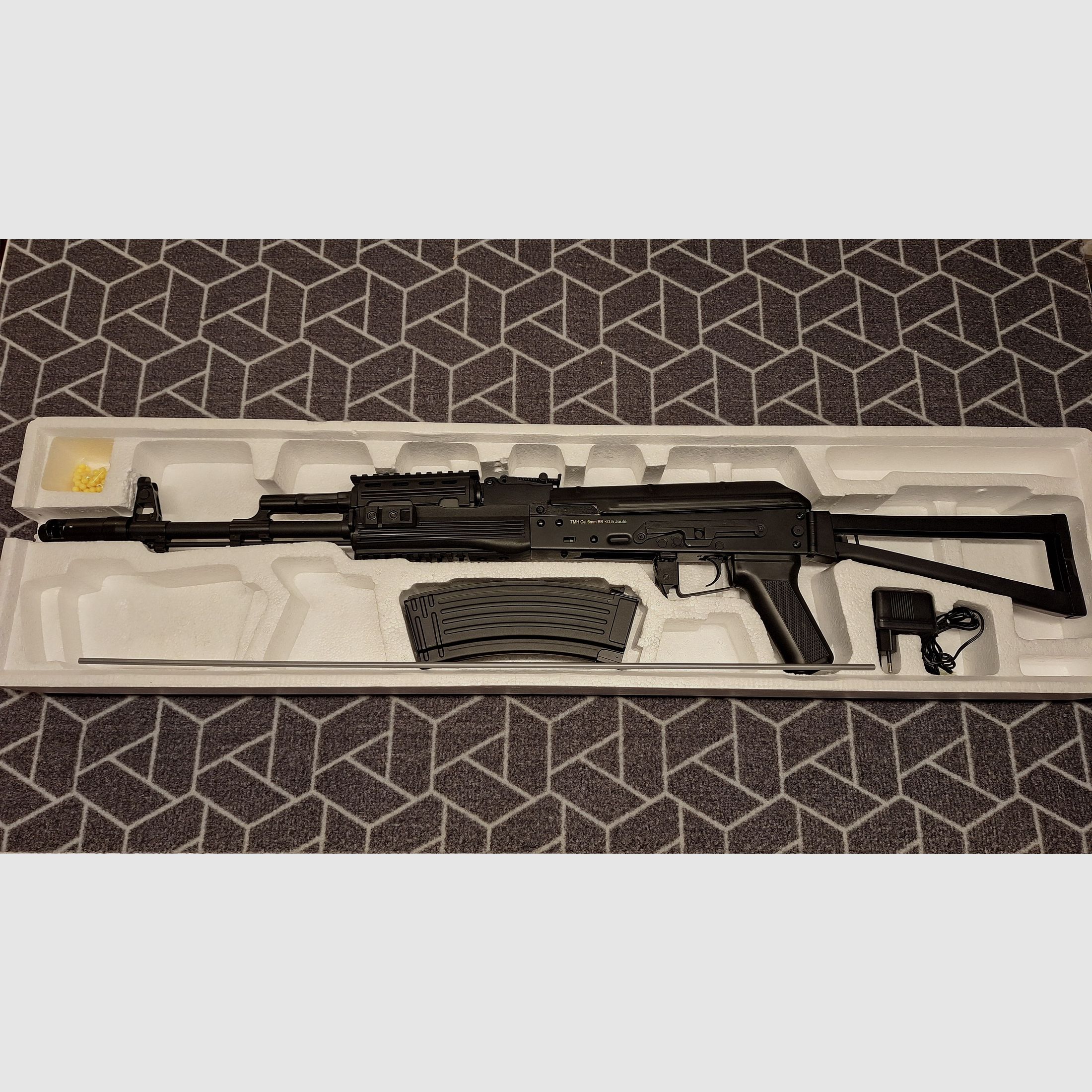 AK74 D74 Airsoft AEG 6mm BB - NEU!