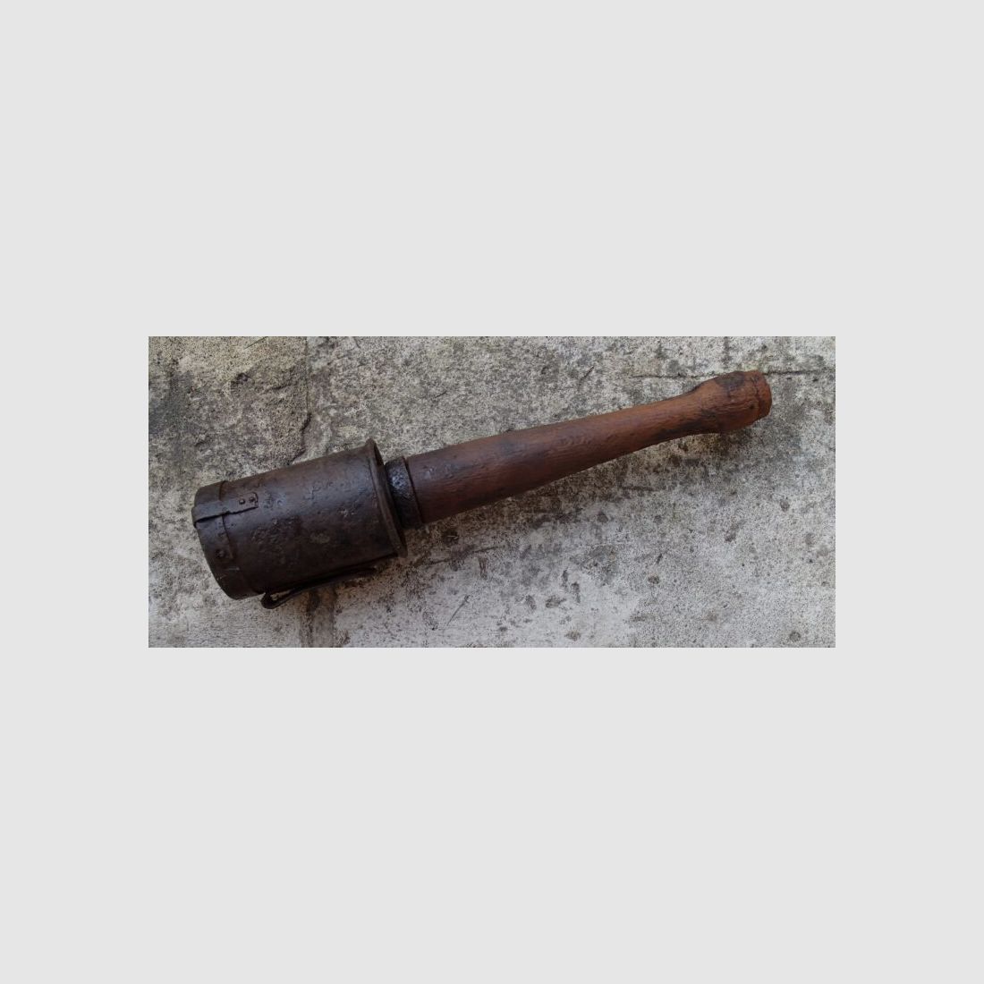 Originele Deko Stielhandgranaat 16 uit Wk1