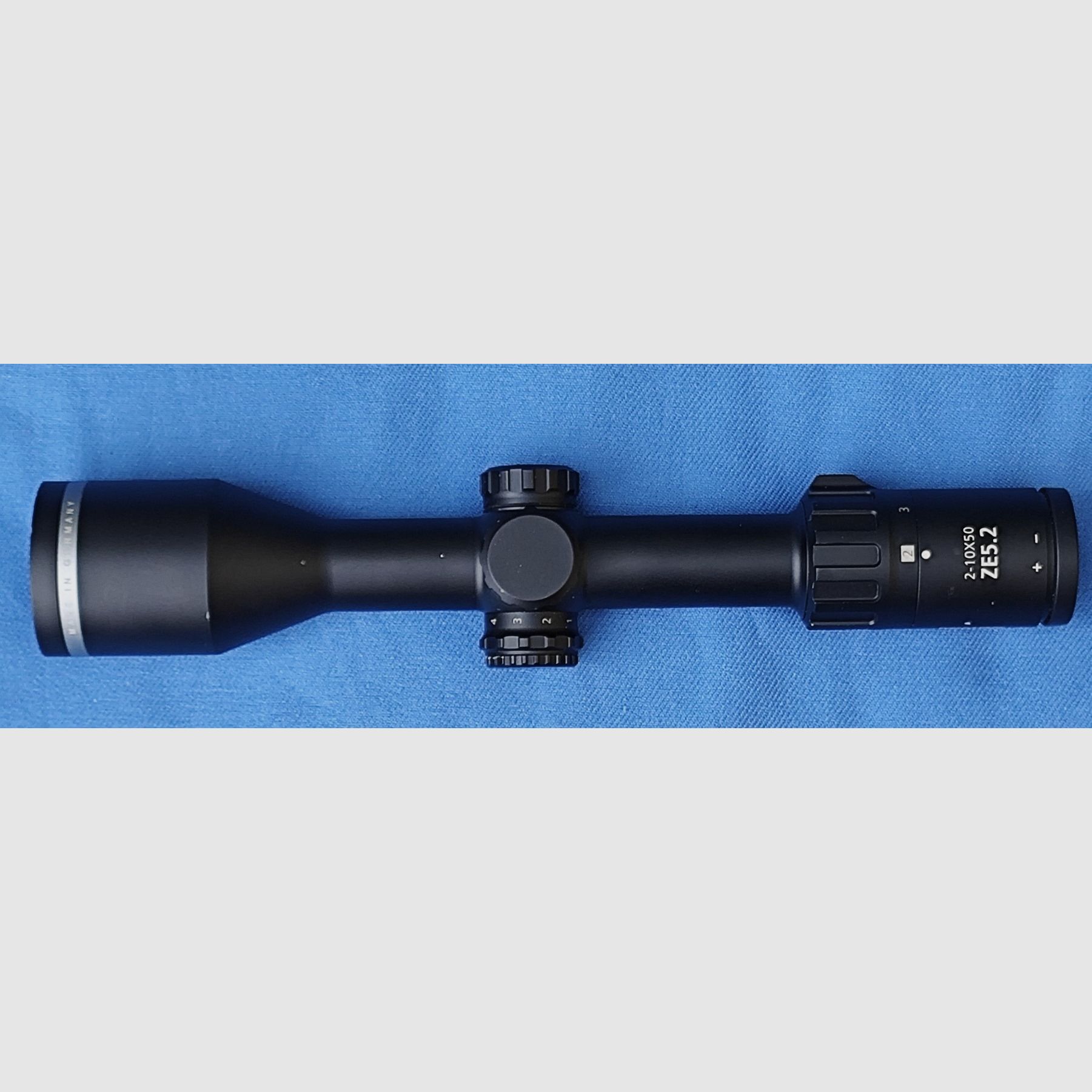 Telescopio Minox ZE5.2 2-10x50