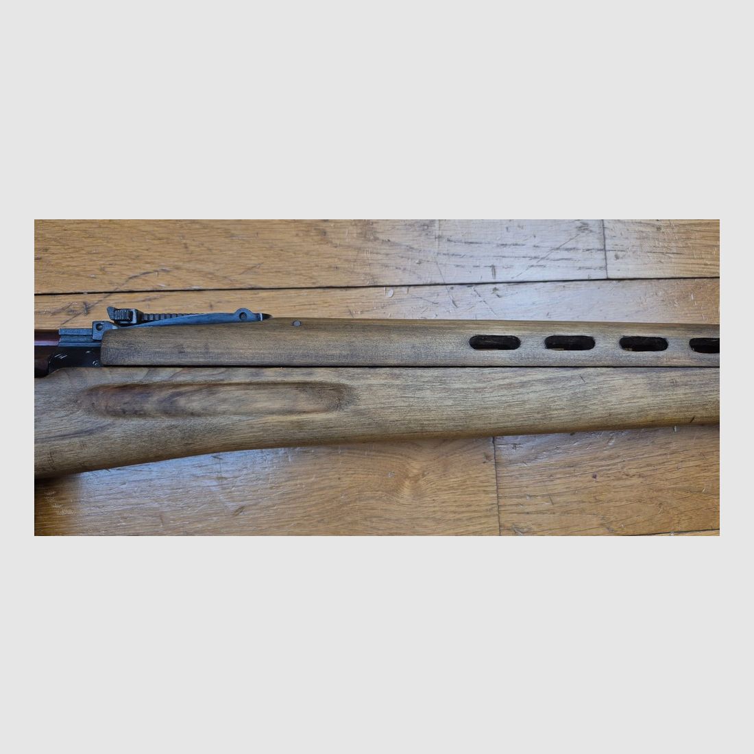 Emblematisches sowjetisches Selbstladegewehr SVT-40 – Tula Arsenal 1944 – Mono-Nummer (ohne elektrische Markierung) – Originalkaliber 7,62x54r – TBE+, Bild 6 von 32