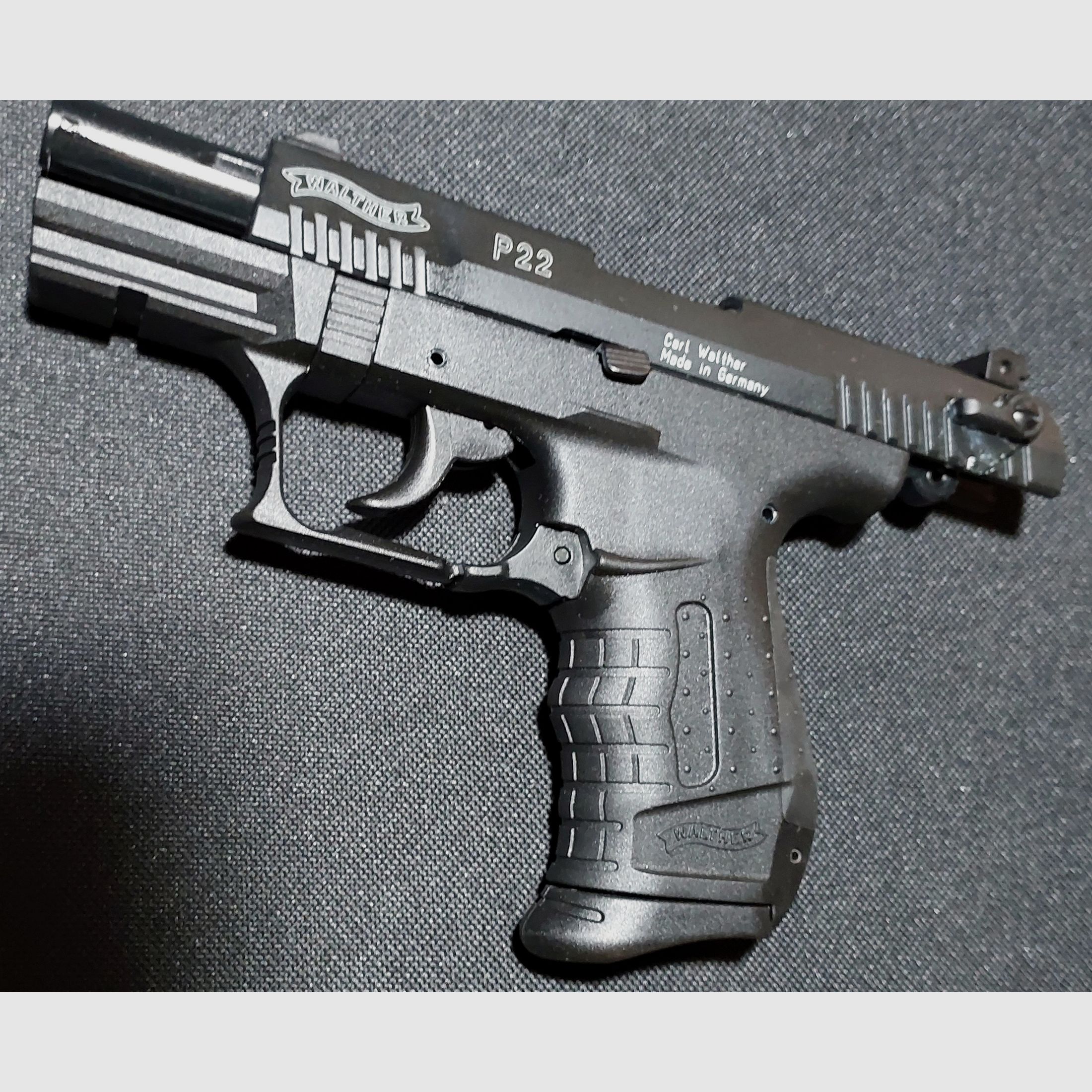 Walther P22 (P 22 Classic) blank firing pistol 9mm P.A.K. black (PTB 778)