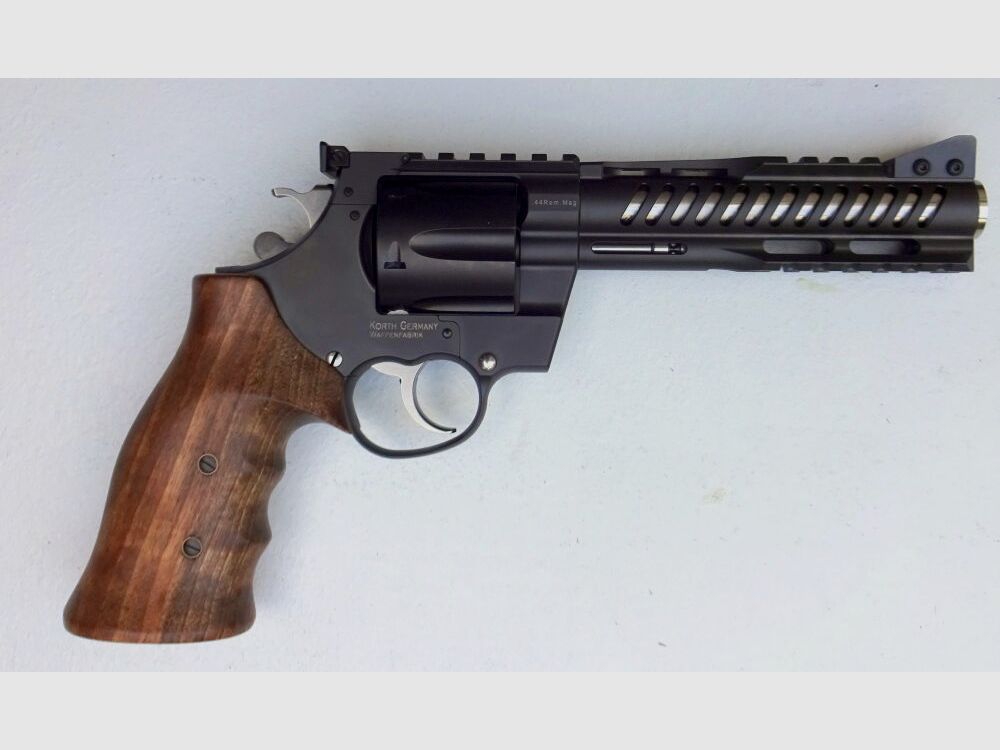 KORTH Niemcy KORTH RANGER NXR 44