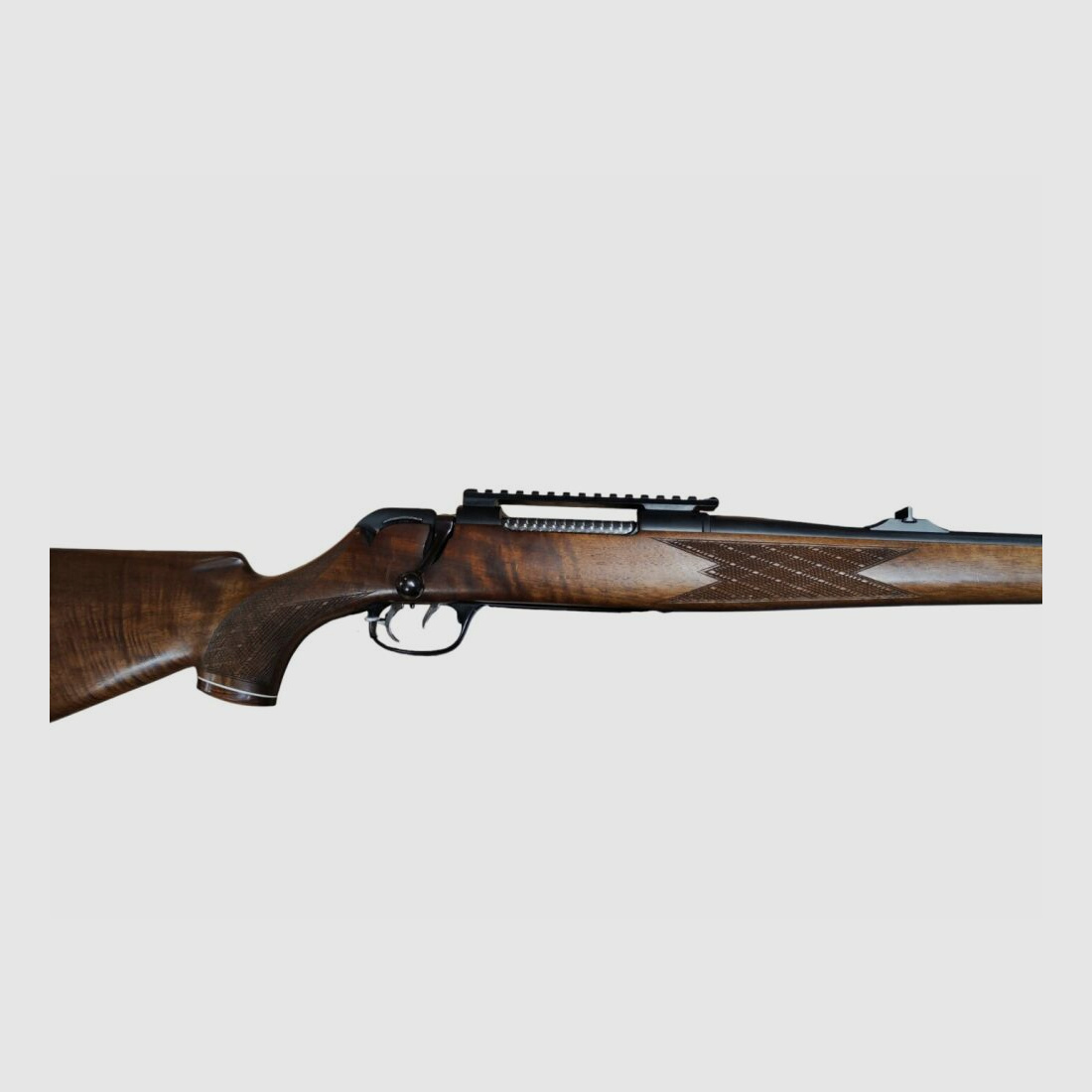 Fusil à répétition Krico 700 7x64