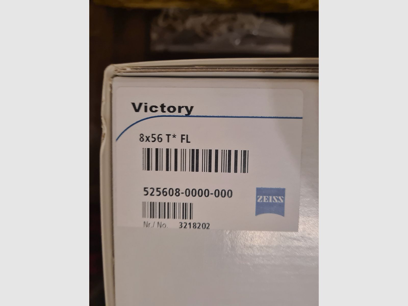 Zeiss Victory T*FL 8x56