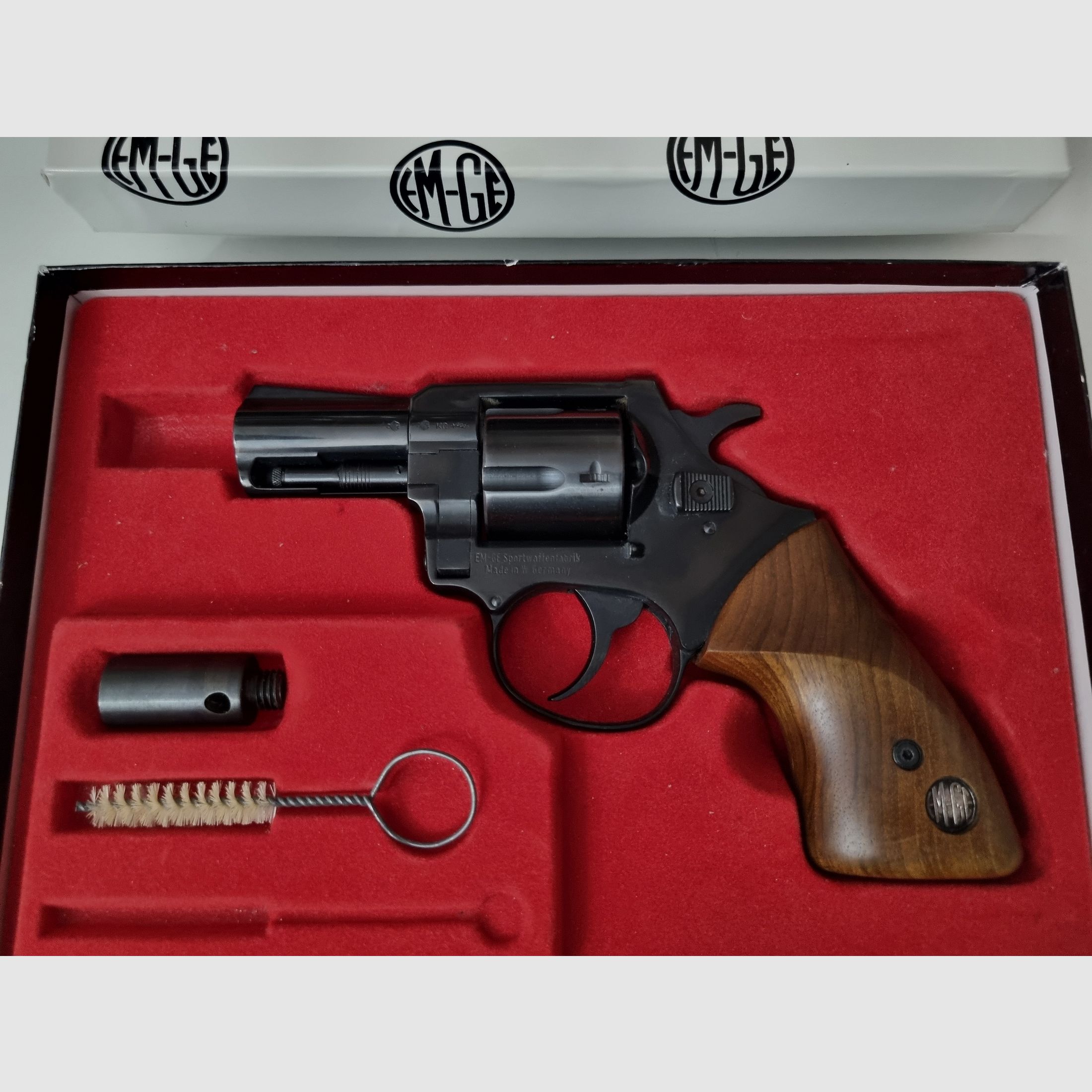 Blank firing revolver EM-GE 42 9mm bang