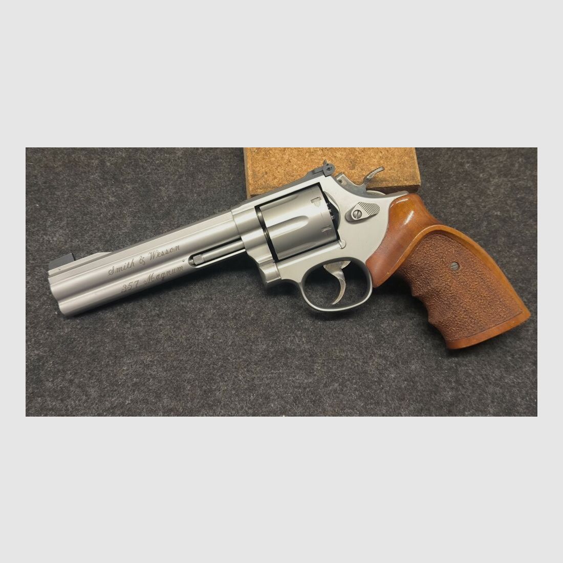 Smith & Wesson 686-4 Target Champion