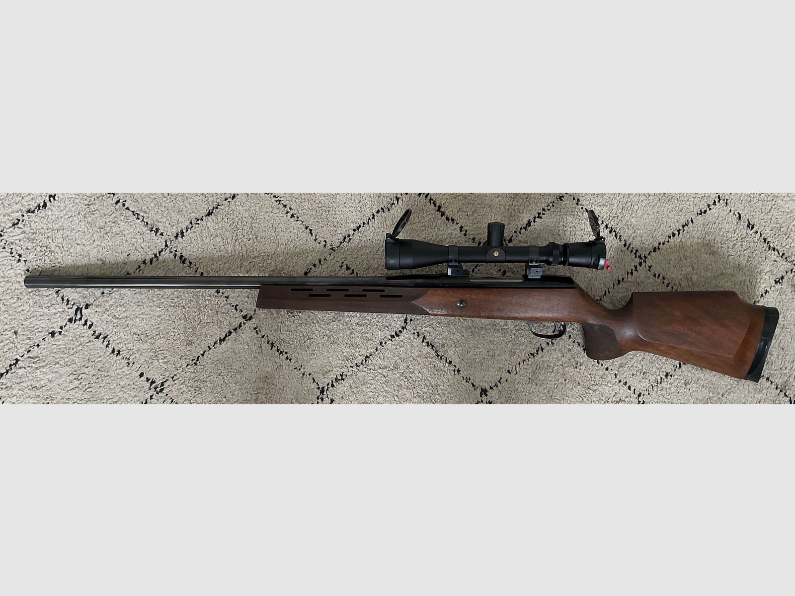 Voere Titan II Matchbüchse mit Leupold ZF