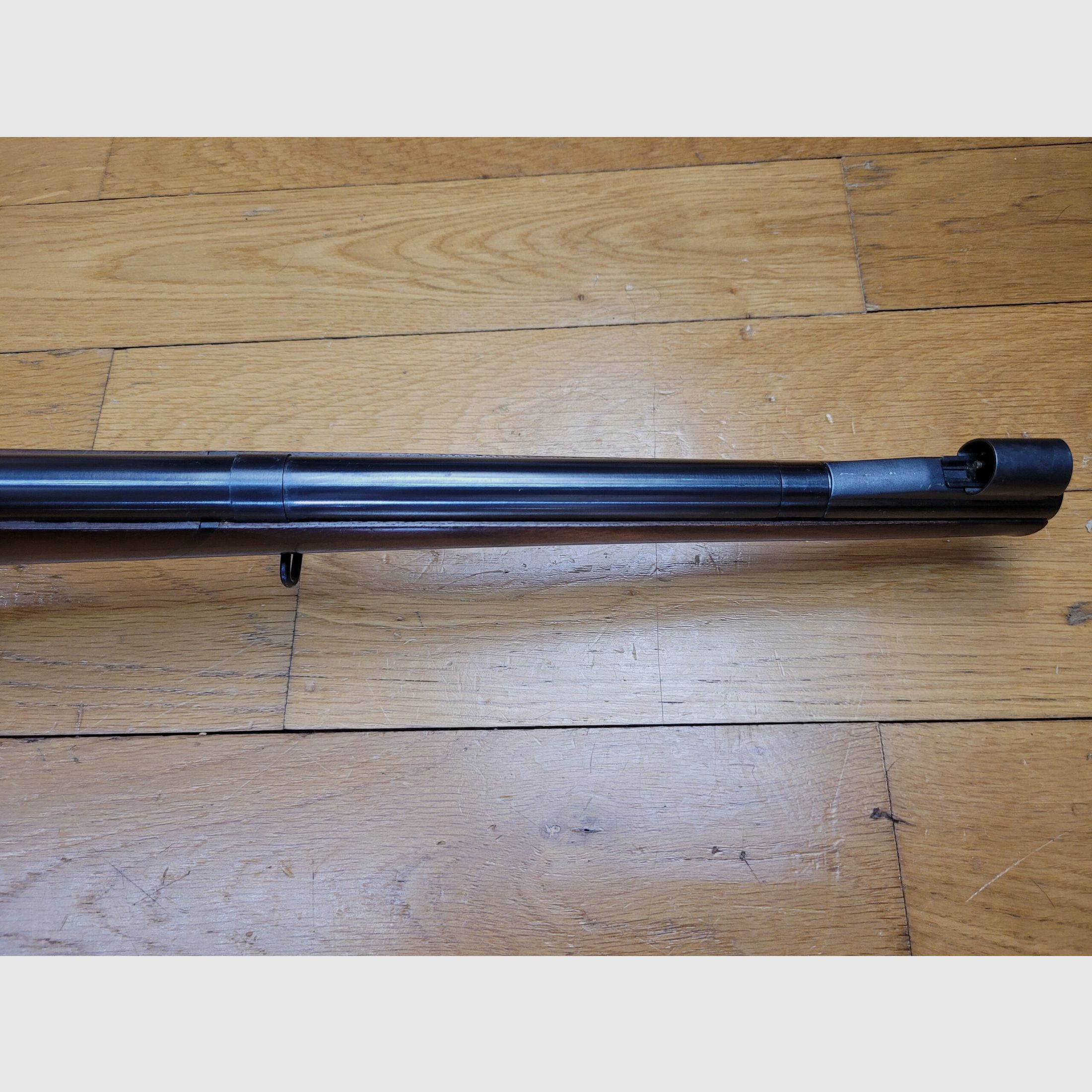 Peu courante et très belle Carabine Anschütz Type Schützen – Modèle 1418 ST – Cal. 22LR – Chargeur Anschütz d&rsquo;origine – Qualité Anschütz des années 60 – Une merveille de petite carabine et un Collector – TBE++, image 23 sur 32
