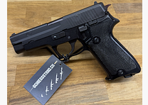 SIG – Pistole / P220 / 9mm / Occ.