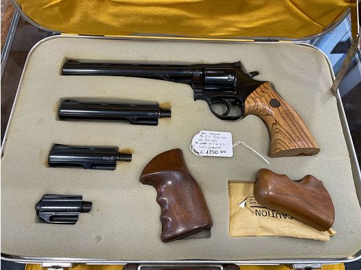 Dan Wesson modèle 15-2 V paquet de pistolet