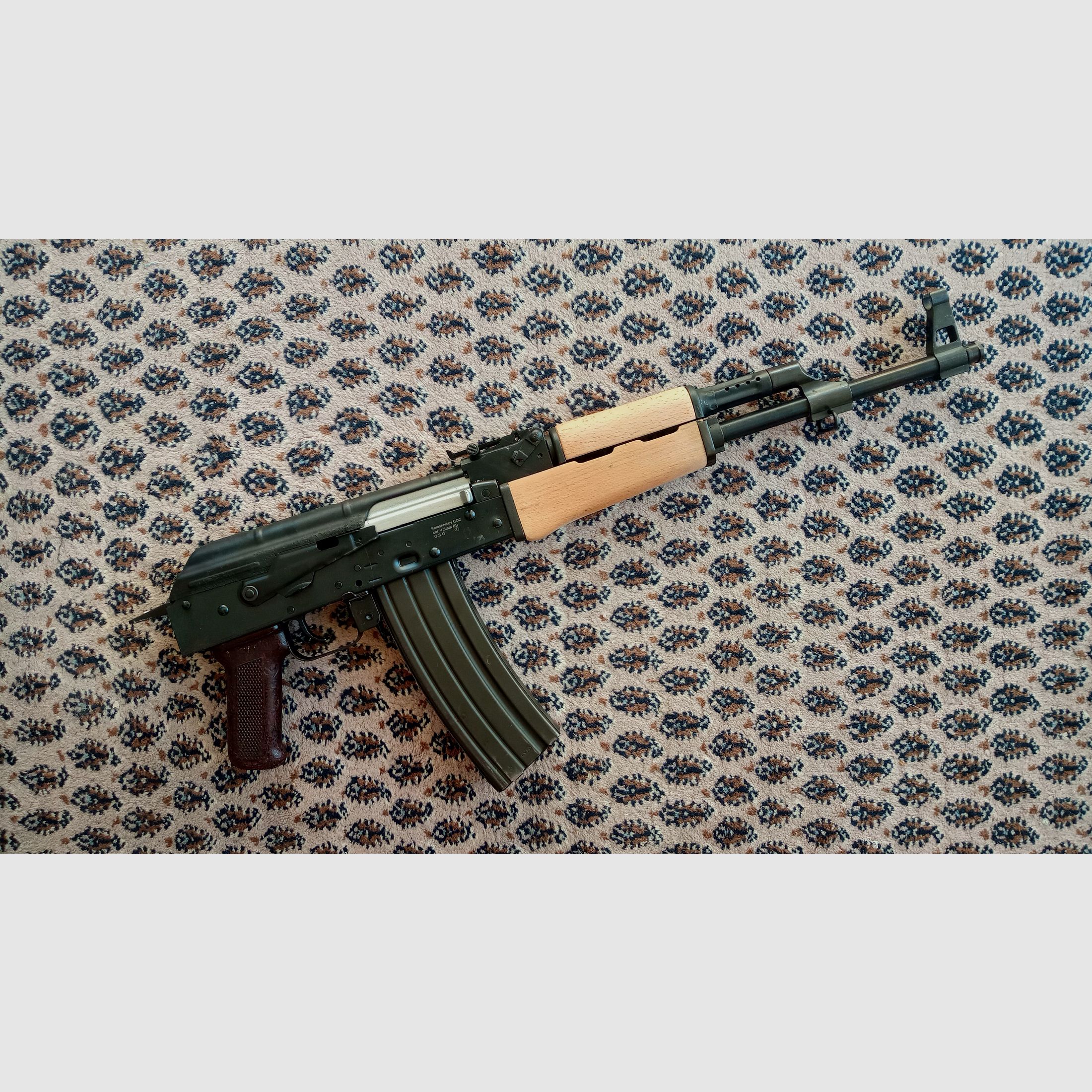 Original AK47 (not AKM!) lower wooden handguard made of beech / Fitted for GSG Cybergun Co2 AK47 (China-Yunker)