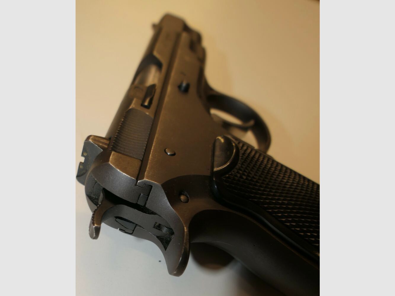 CZ Halbautomatische Pistole, CZ75, 9x19mm; 9mm Para; 9mm Luger