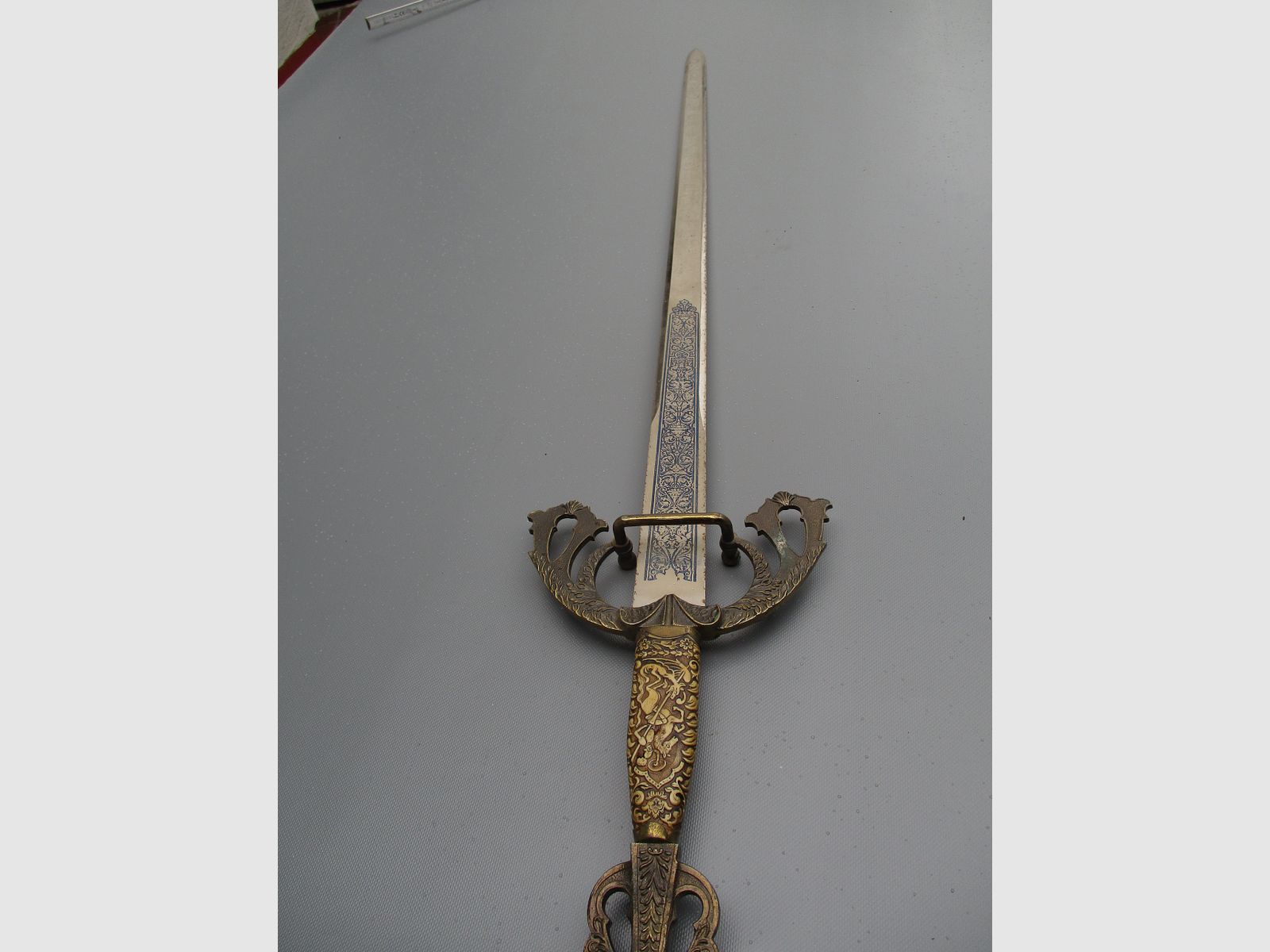 Épée d'origine inconnue