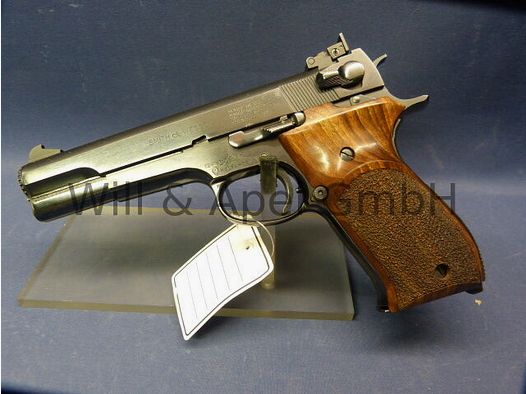 SMITH & WESSON M52-1