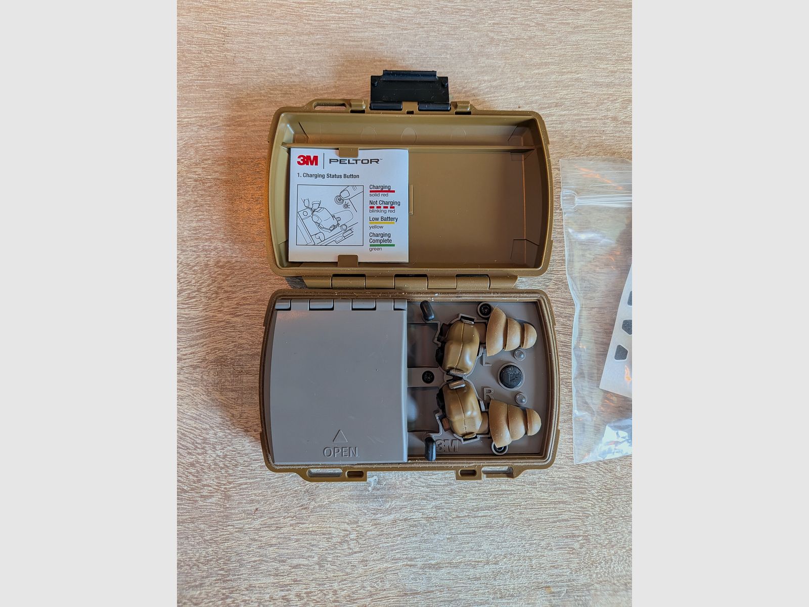3M™ PELTOR™ elektroniczne zatyczki do uszu, brązowe, TEP-300 EU CY